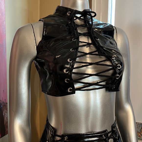 Goth laced pleather faux leather mini skirt top dominatrix rave club cyber crop - Picture 4 of 15